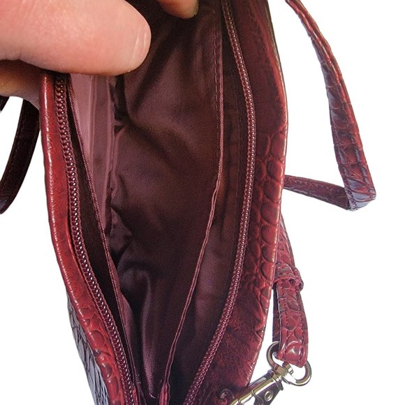 GIANI BERNINI NEW and NEVER USED Convertible Wristlet Faux Crocodile Leather - Picture 7 of 15